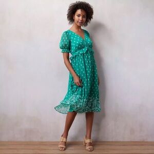 NWT  LC LAUREN CONRAD Floral Print Pleated Empire Waist Chiffon V-Neck Midi Dres